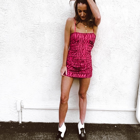 Meet your Posher, Kendall! - Picture 3 of 6